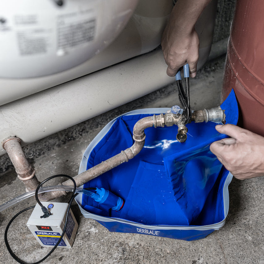 Ausdehnungsgefäß tauschen mit DERBLAUE® Rutsche, Wanne und Pumpsystem