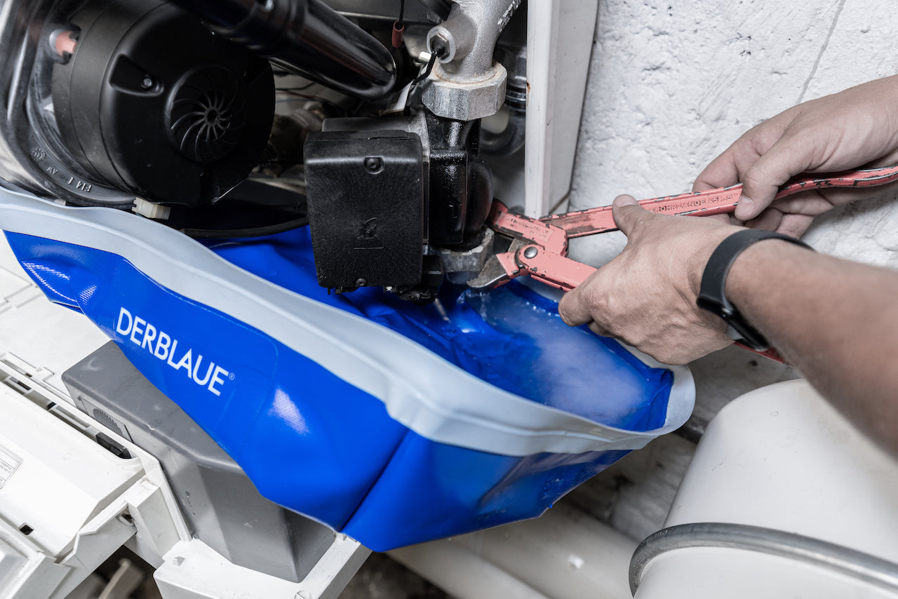 Pumpe am Wandheizgerät wechseln mit DERBLAUE®