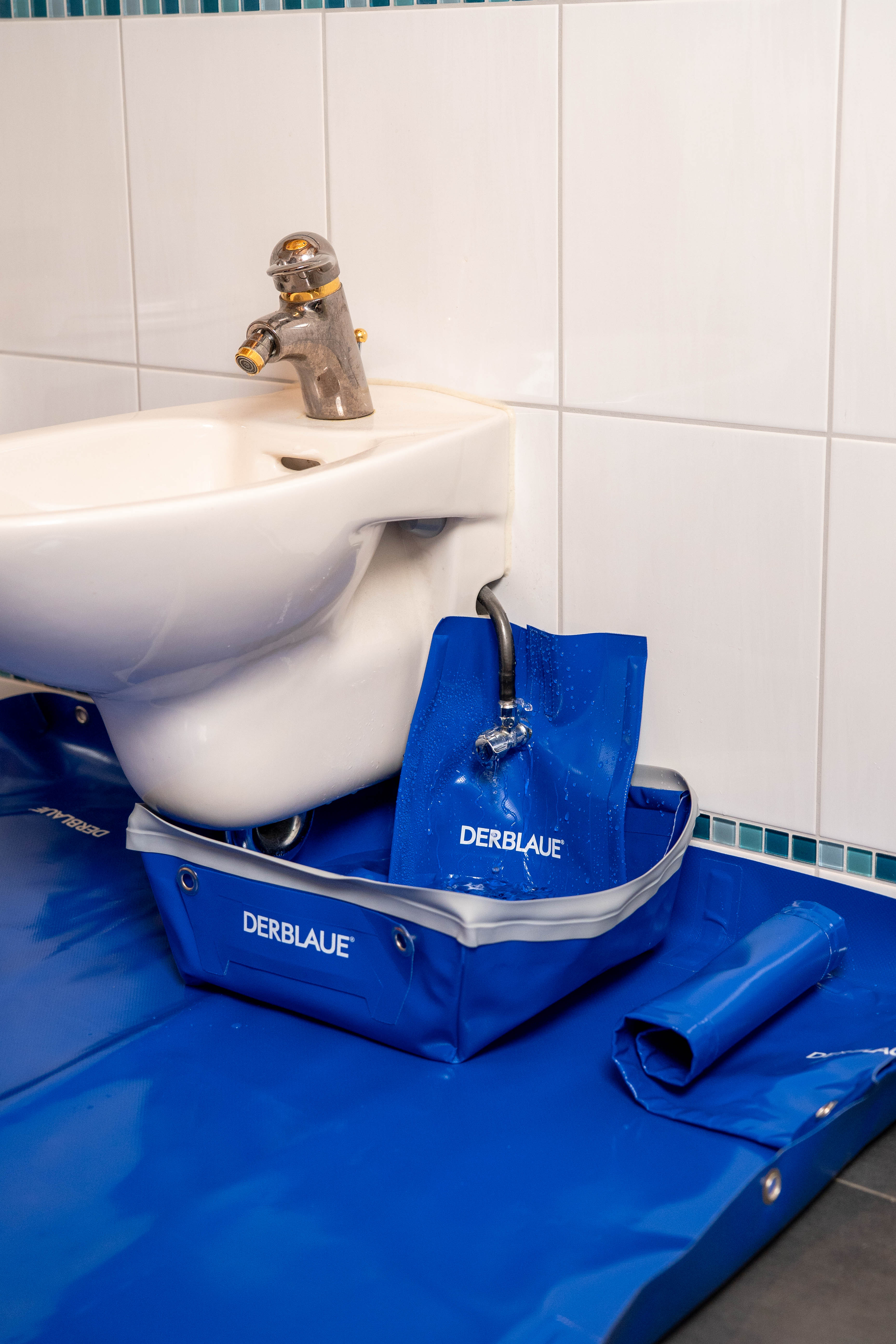 DERBLAUE® SHK Profi-Wanne im Einsatz