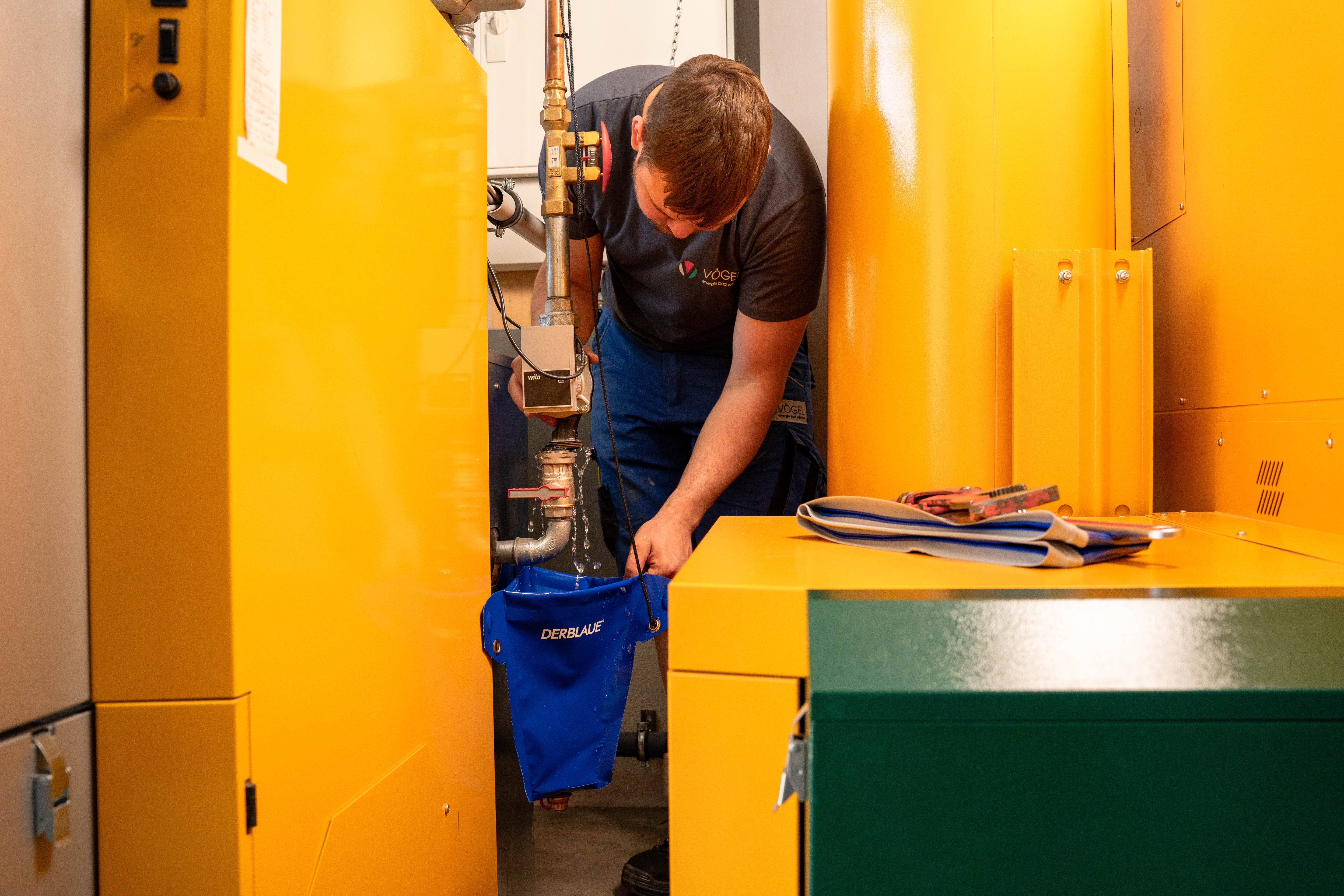 DERBLAUE® Flex-Trichterim SHK Bereich
