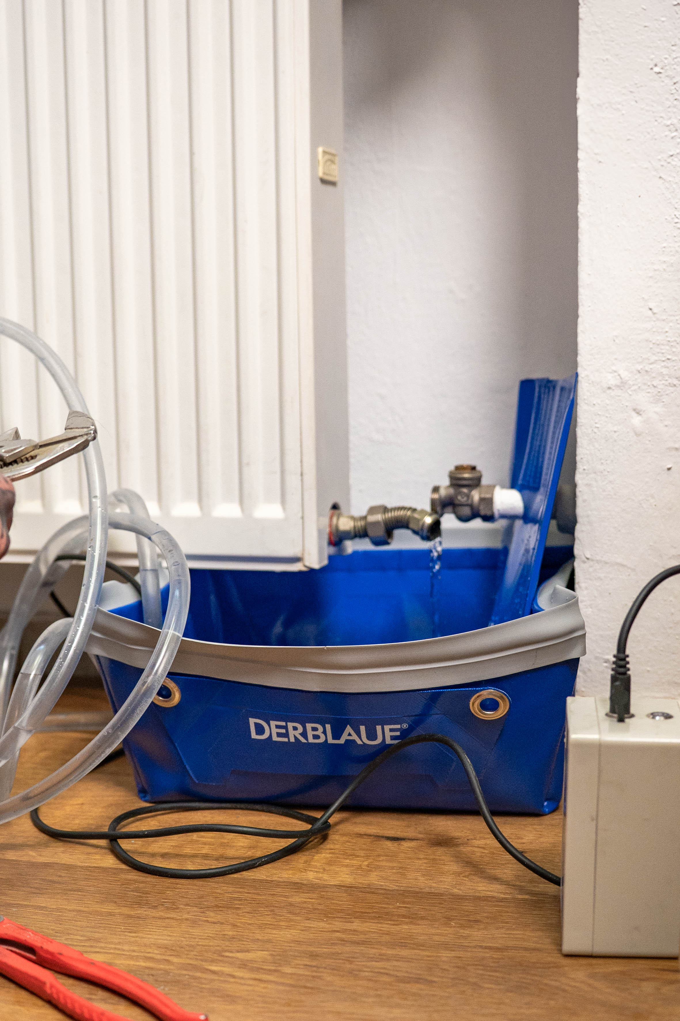 DERBLAUE® SHK Profi-Wanne im Einsatz