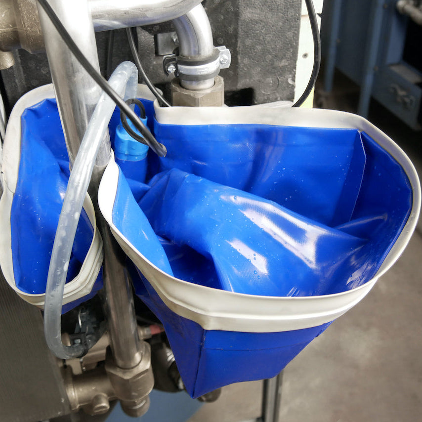 Service am Wärmetauscher, Frischwasserstation mit DERBLAUE® Wanne und Pumpsystem