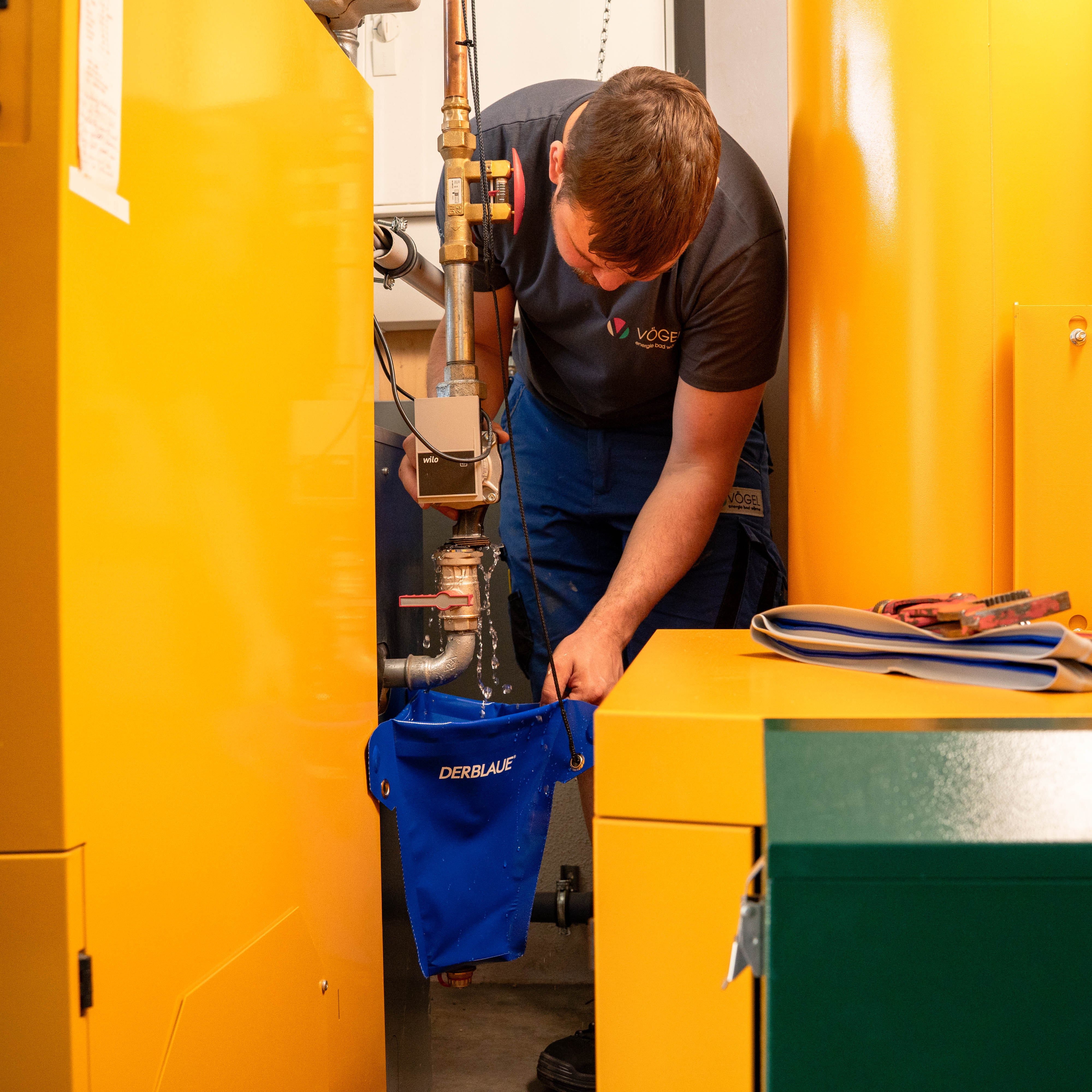 DERBLAUE® Flex-Trichterim SHK Bereich